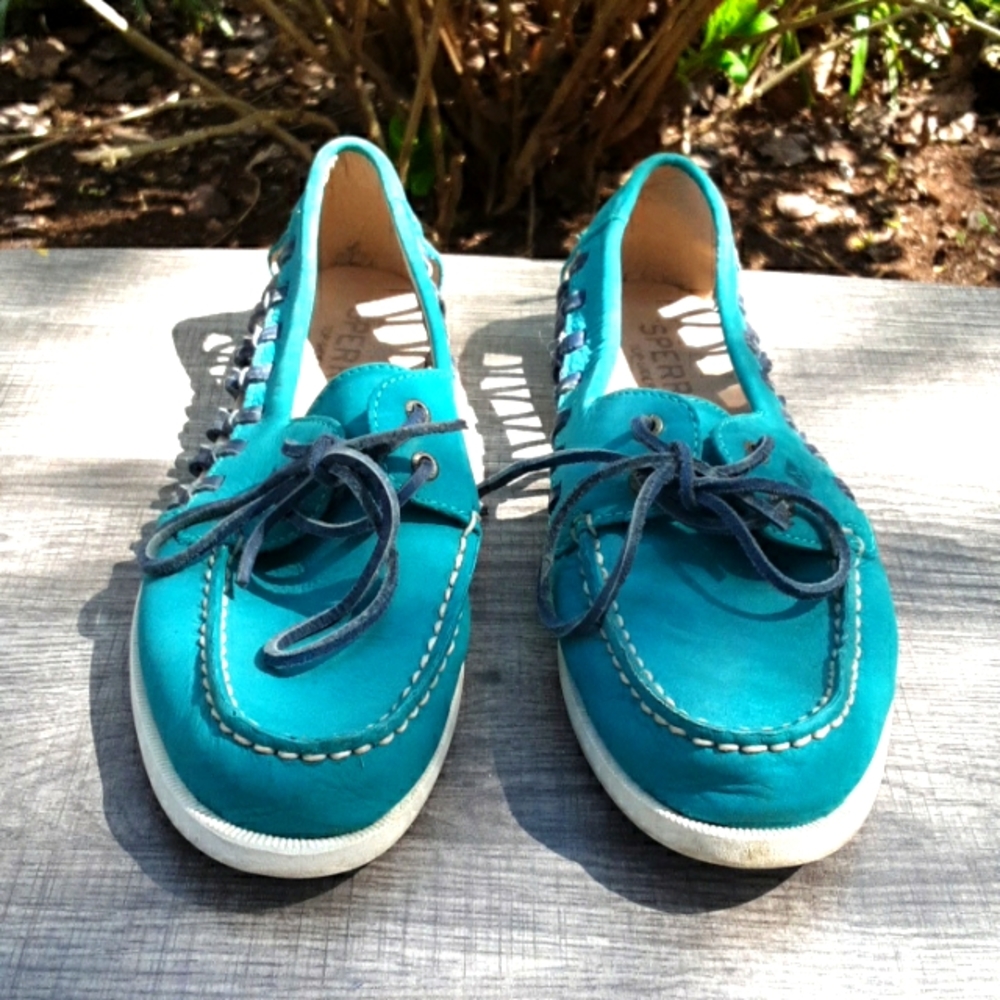 Sperry boat shoes.